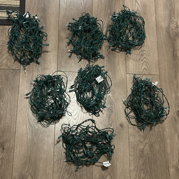 7 strands of white Christmas lights - Picture 2 of 3